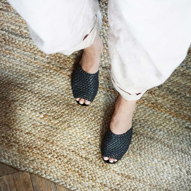 Either/OR The Woven Slide Sandals - Black