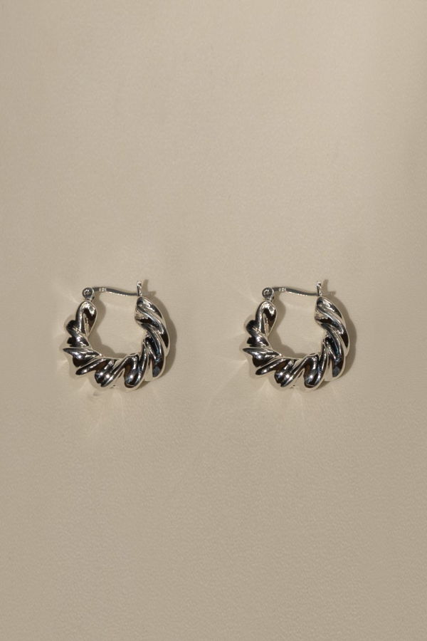 Milk & Rose Bold Twist Hoops