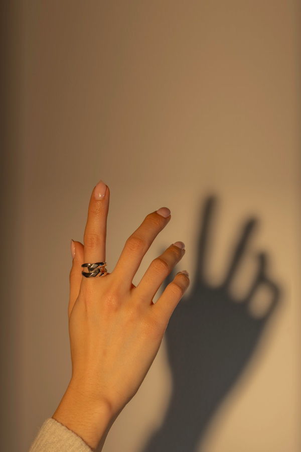 Milk & Rose Bold Unity Ring