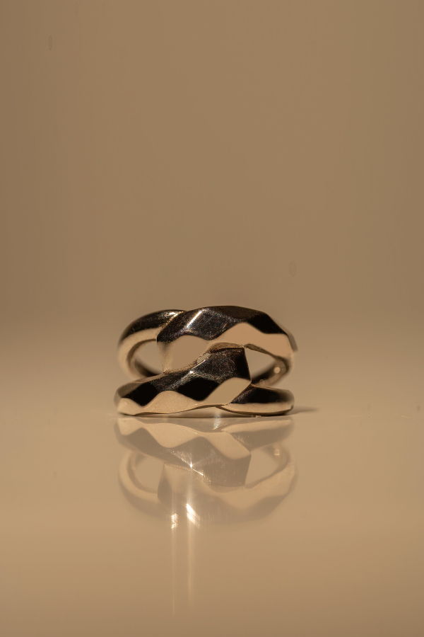 Milk & Rose Bold Unity Ring