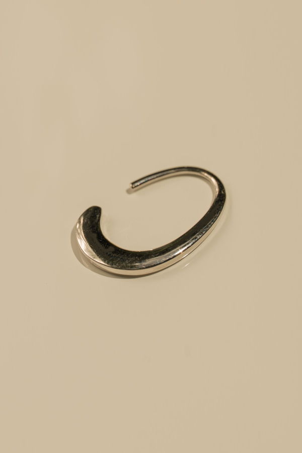 Milk & Rose C Hoop Single Earring