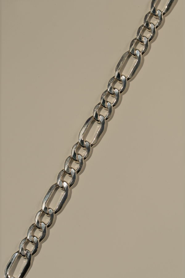 Milk & Rose Chunky Figaro Bracelet