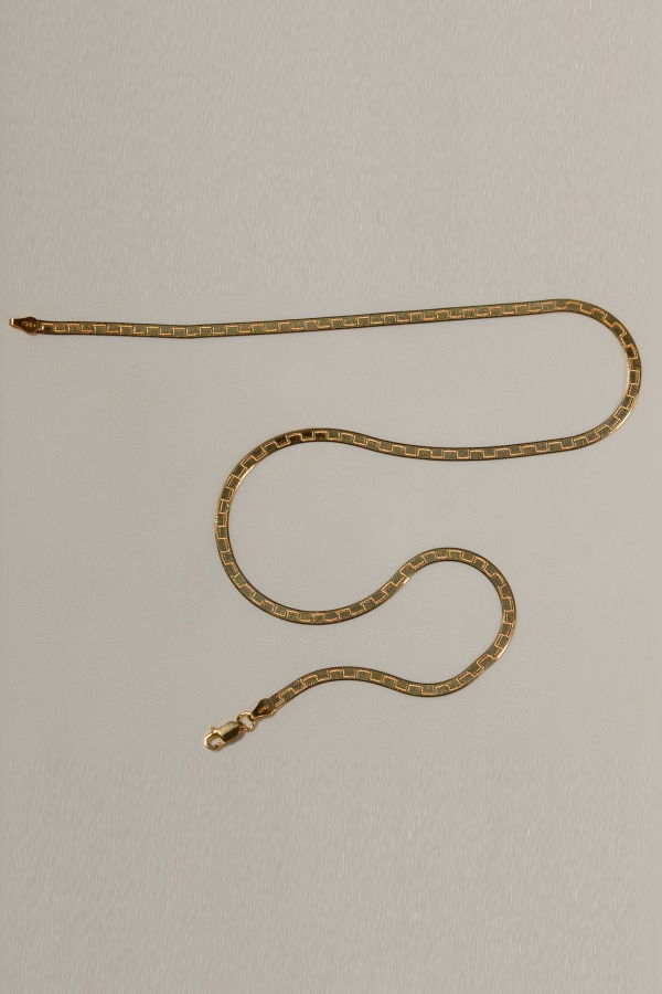 Milk & Rose Greek Flat Chain