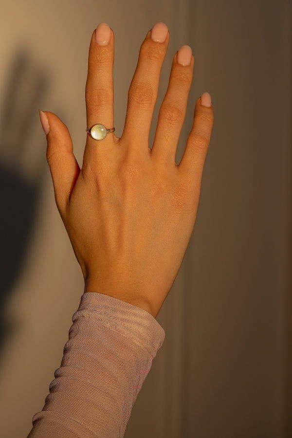 Milk & Rose Lonie Pearl Ring