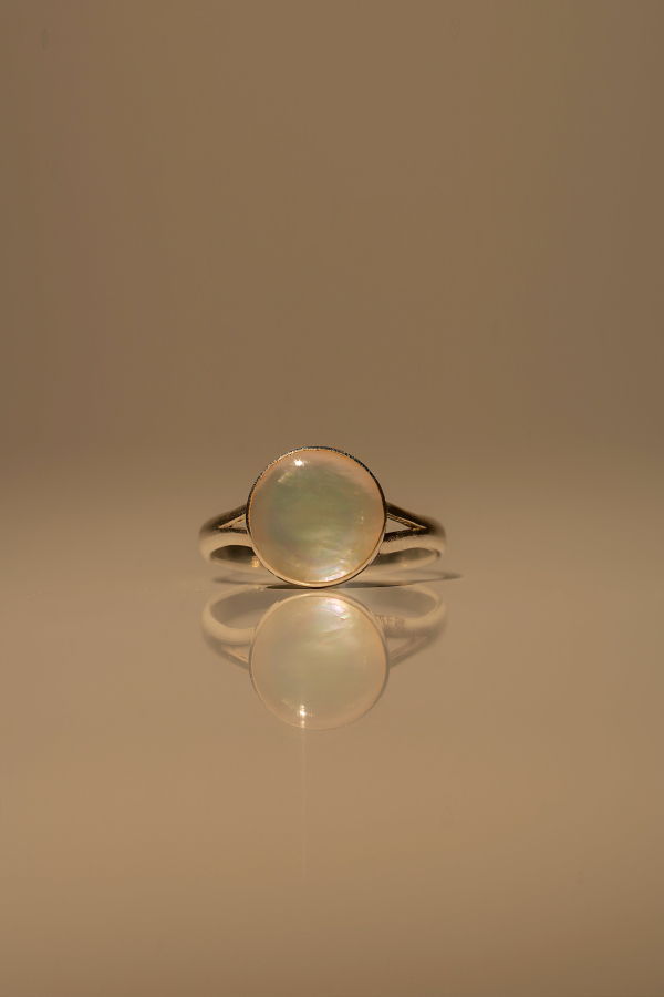 Milk & Rose Lonie Pearl Ring