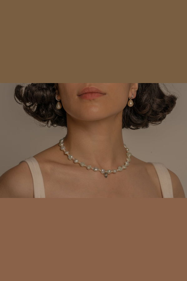 Milk & Rose Minty Pearl Necklace