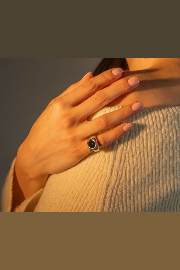 Milk & Rose Orbital Ring