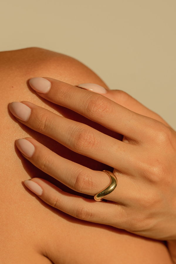 Milk & Rose Wave Ring