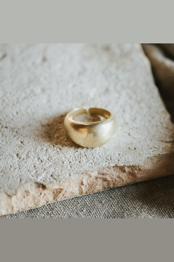 Commonform Luna Dome Ring