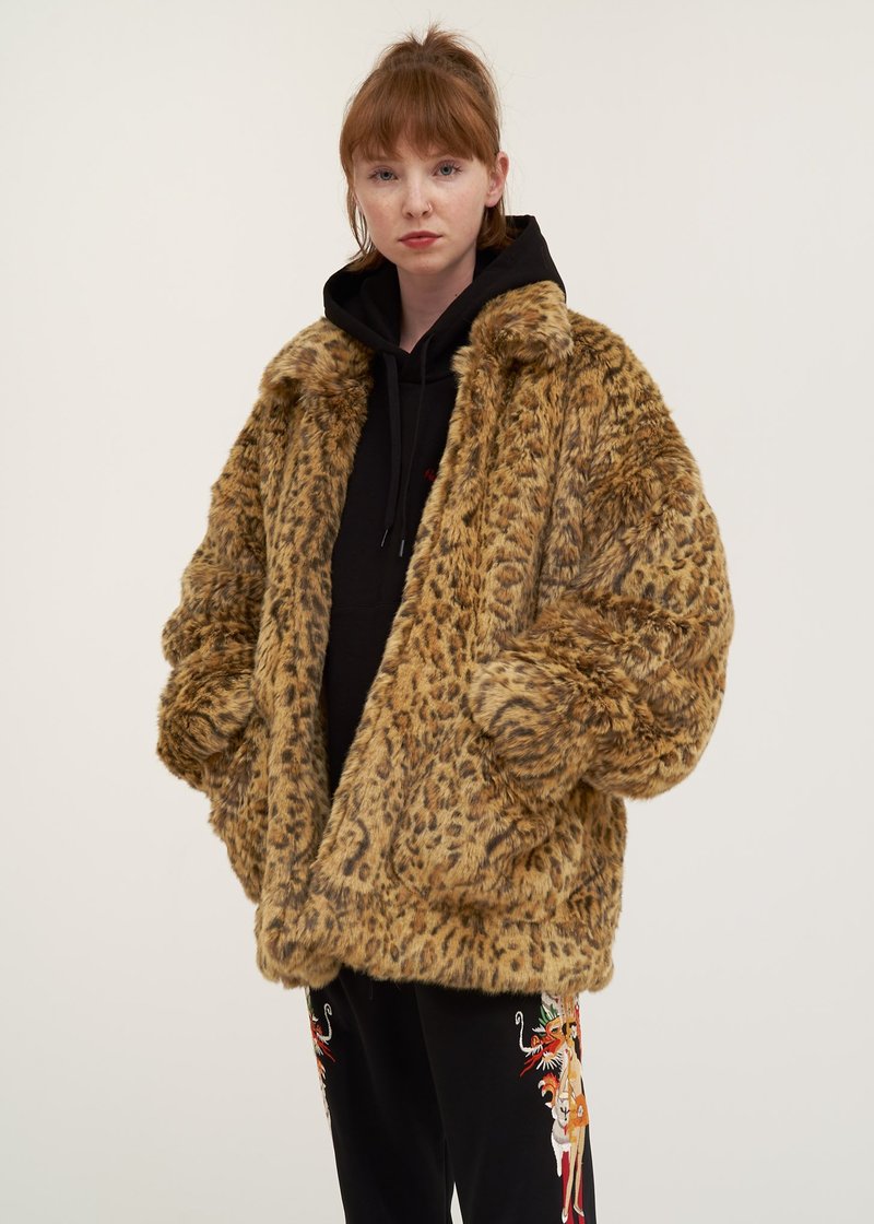 ジャケット・アウター doublet ANIMAL HAND PAINTED FUR JACKET Doublet hand-painted faux-fur Jacket | Black | FARFETCH
