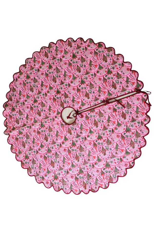 Inner Child Scalloped Blockprint Quilted Reversible Holiday Arch and Stripes Tree Skirt