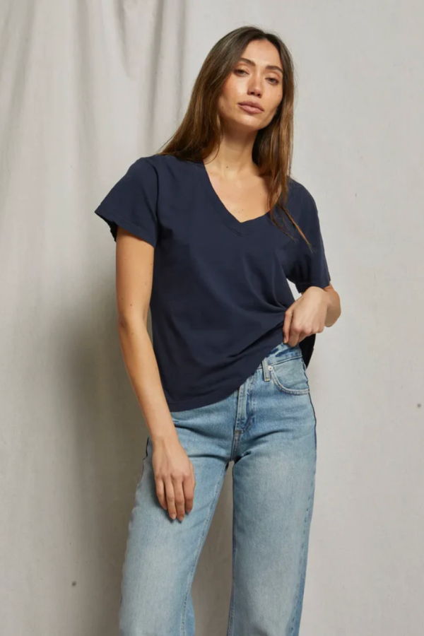 PERFECTWHITETEE Hendrix V-Neck Tee - Navy