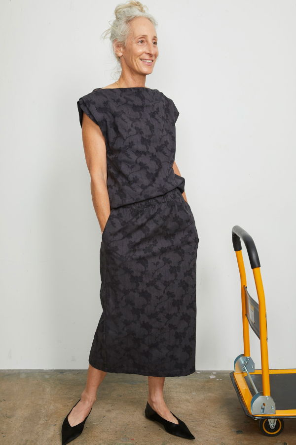 LWN Glenn Floral Jacquard Skirt