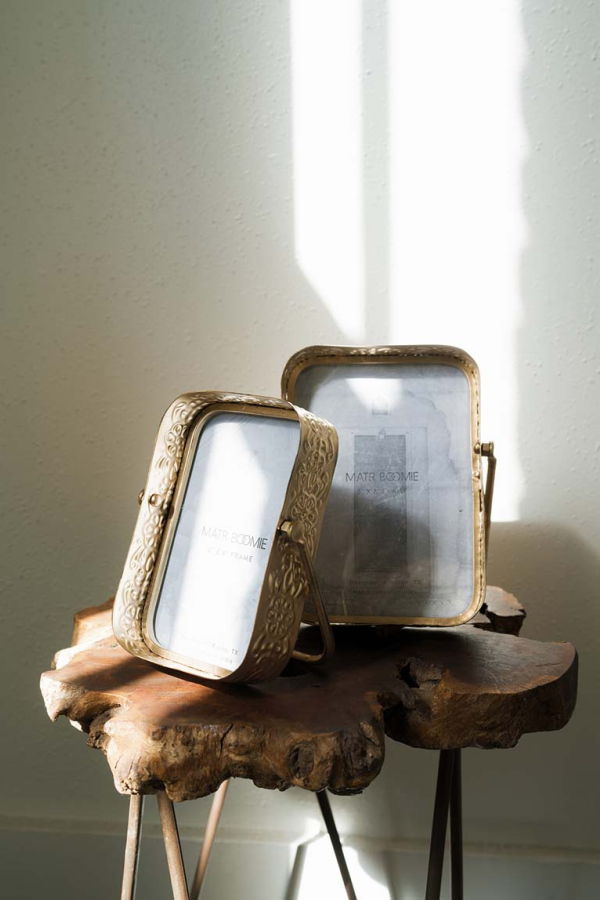 Matr Boomie Loha Picture Frame - Embossed Iron