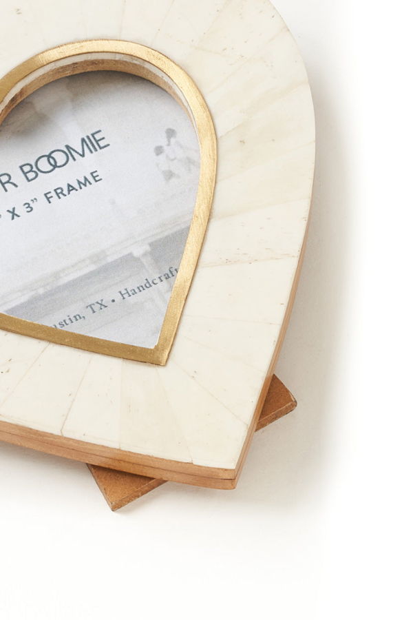 Matr Boomie Mukhendu Heart Picture Frame - Cream
