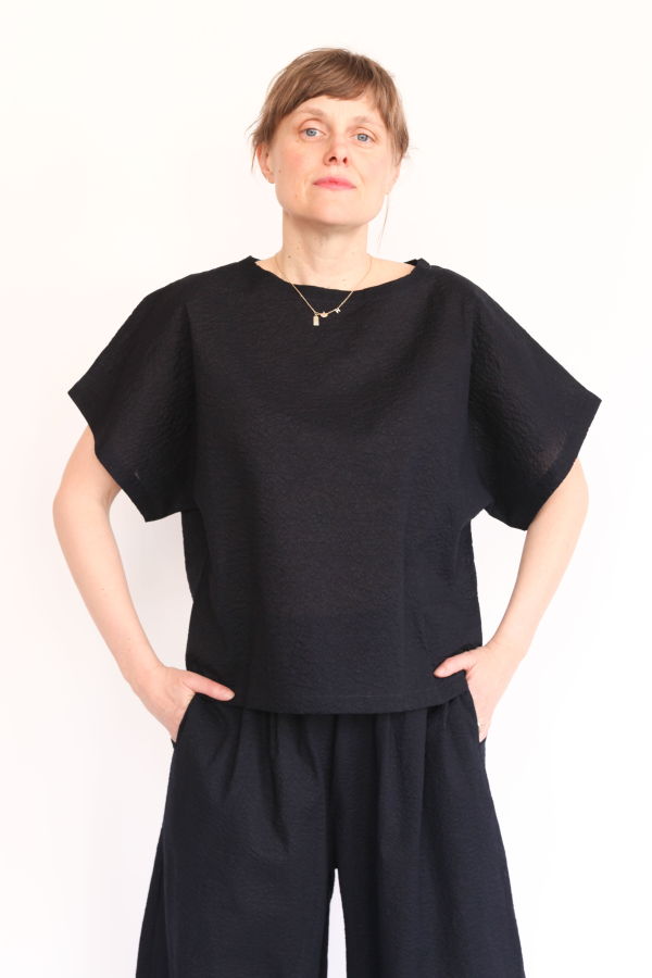 Black Crane Boxed Top