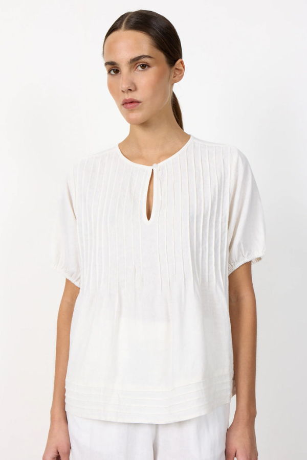 Levete Room Naja Pintuck Linen Top