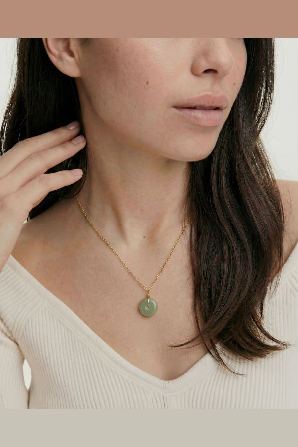 Seree Coin Jade Hollow Necklace - Green