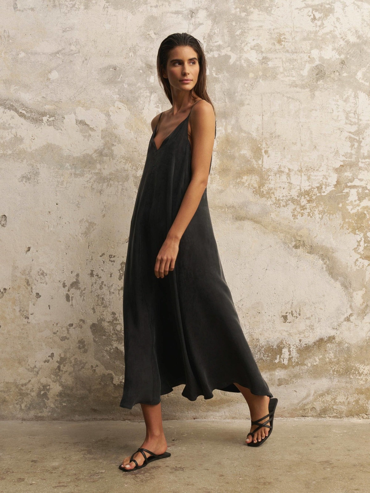 The Handloom Lucid Flow Maxi Dress - Image 5 of 8