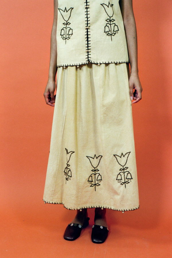 ACCIDENTE CON FLORES Adri Skirt