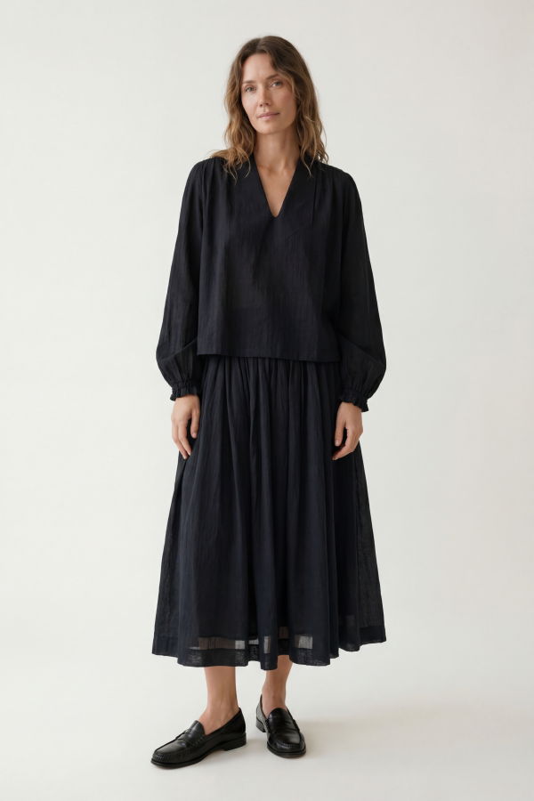 World of Crow Classic Pull-on Skirt - Black