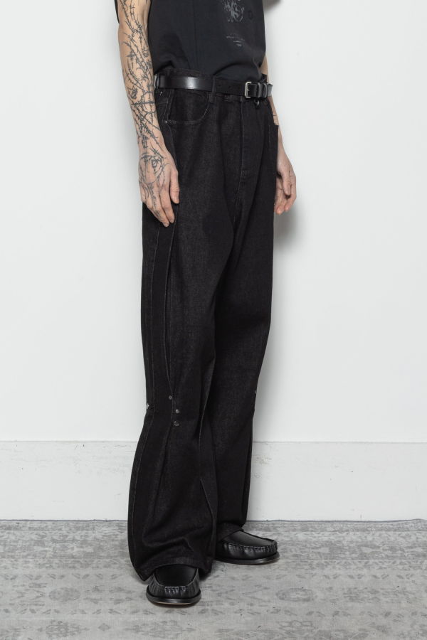 Professor.E Asymmetric Denim Pants - Black