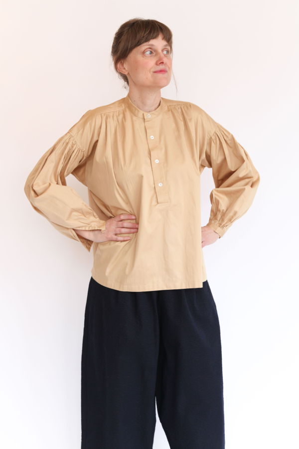 Uqnatu Peasant Blouse