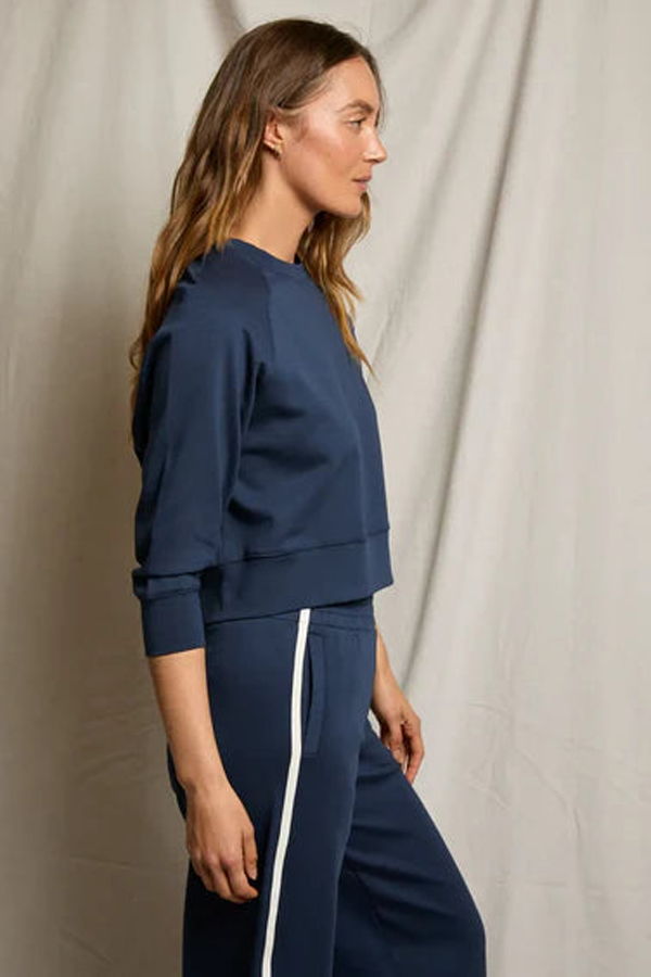 Perfect White Tee Mikos Travel Wide Leg Pants