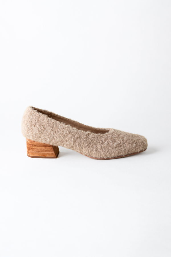 Huma Blanco Luisa Low Heel Pumps