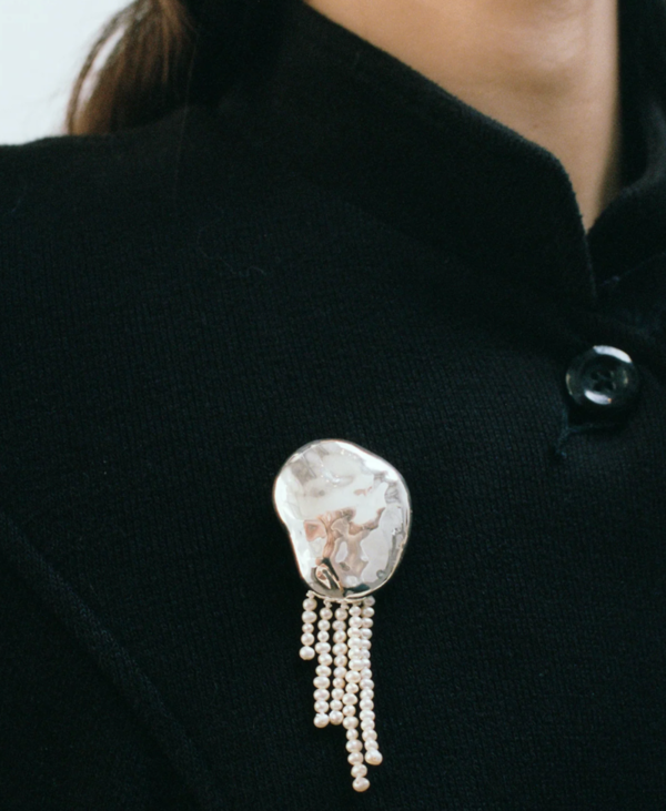 Wolf Circus Bean Pearl Brooch Wolf Circus Bean Pearl Brooch