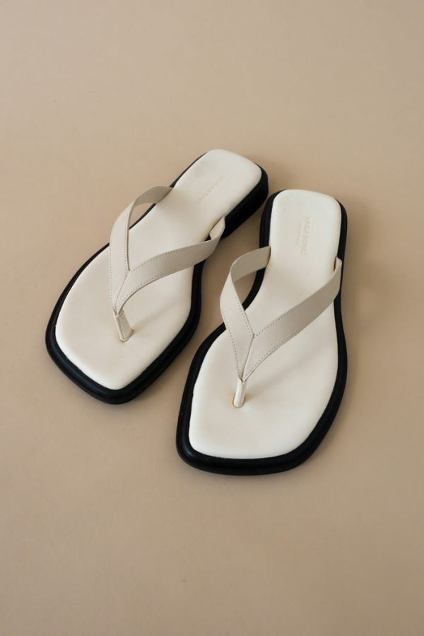 Vagabond Izzy Thong Sandal - Off White
