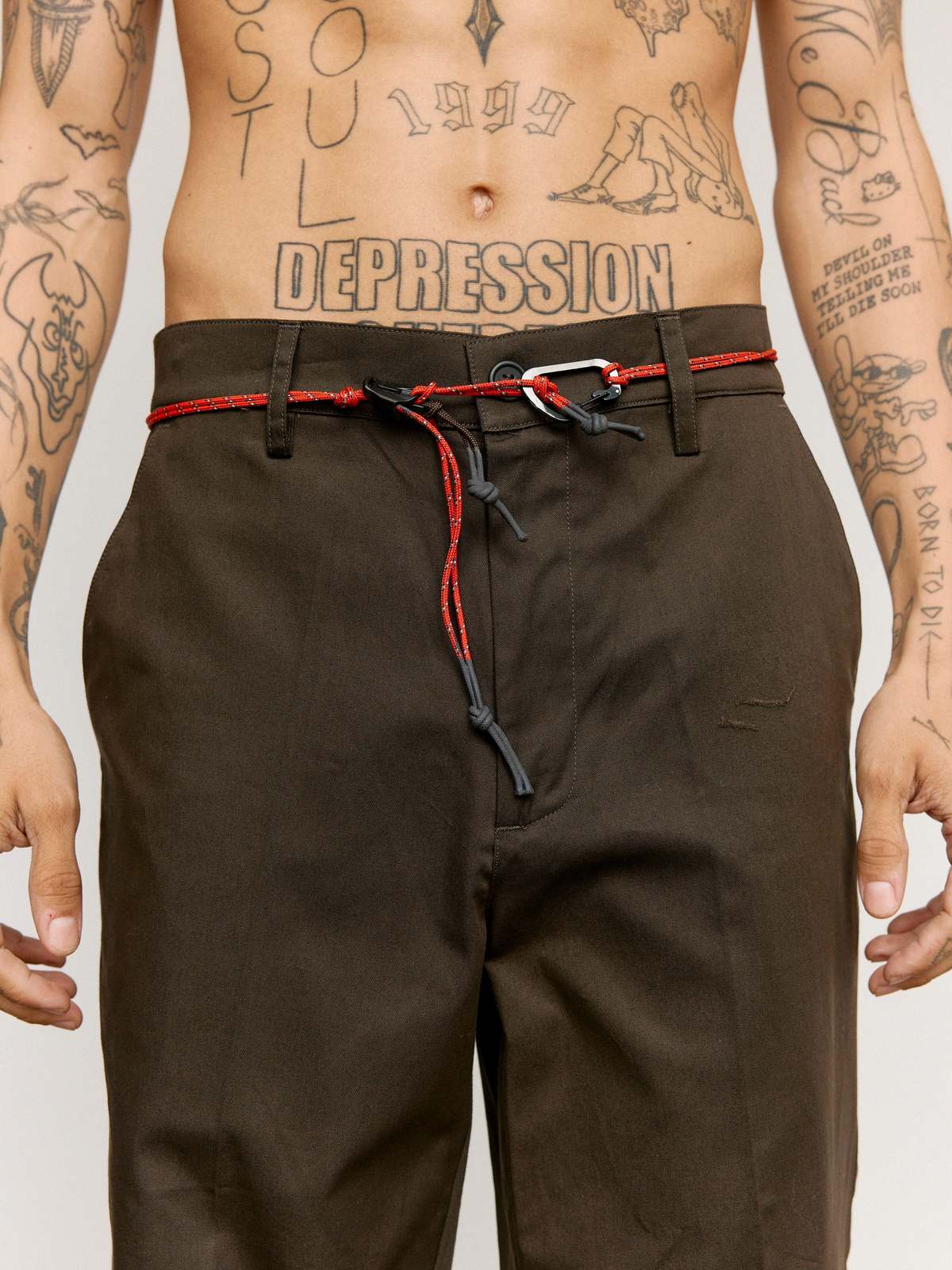 GR10K Cardinal Red Restrayant Belt - Image 5 of 6