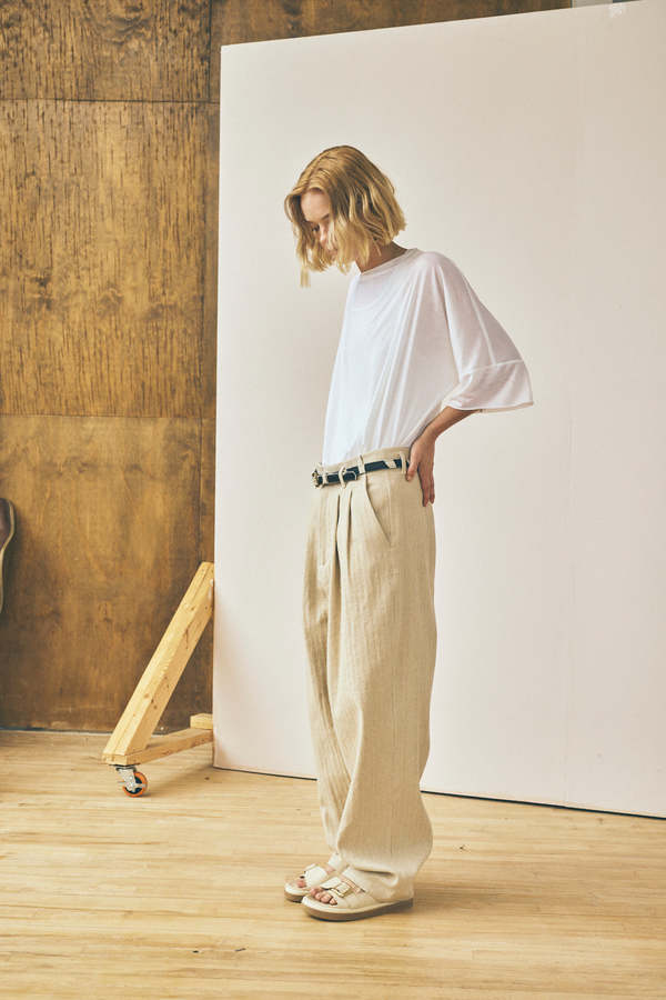 Devlyn Van Loon Pullover Tee