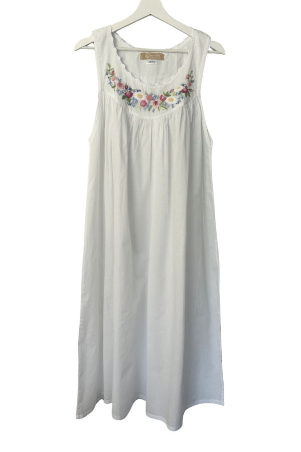 Maison d'Haiti Rosebud Nightgown