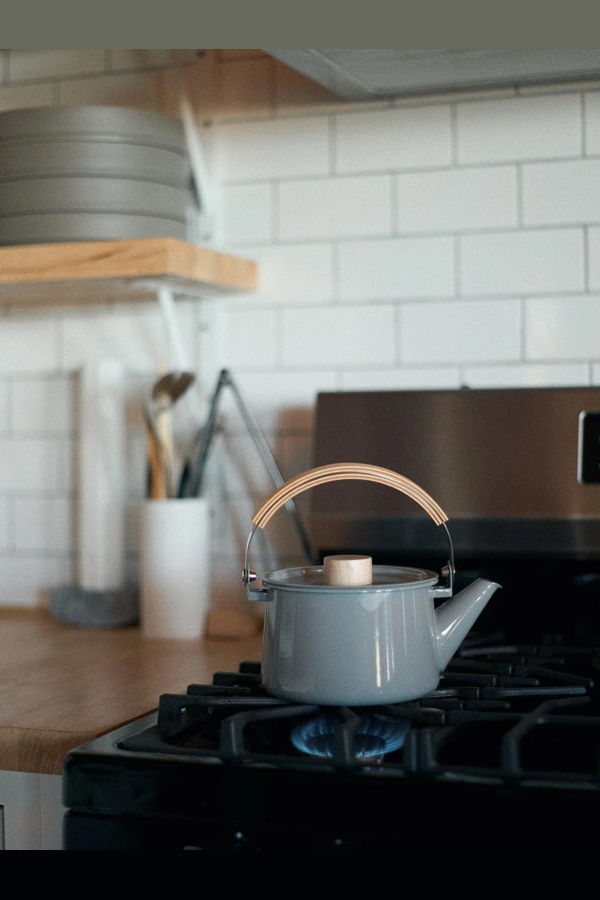KAICO Enamel Kettle