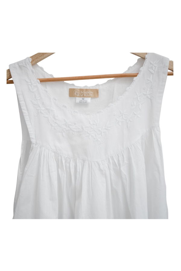 Maison d'Haiti White Garland Nightgown