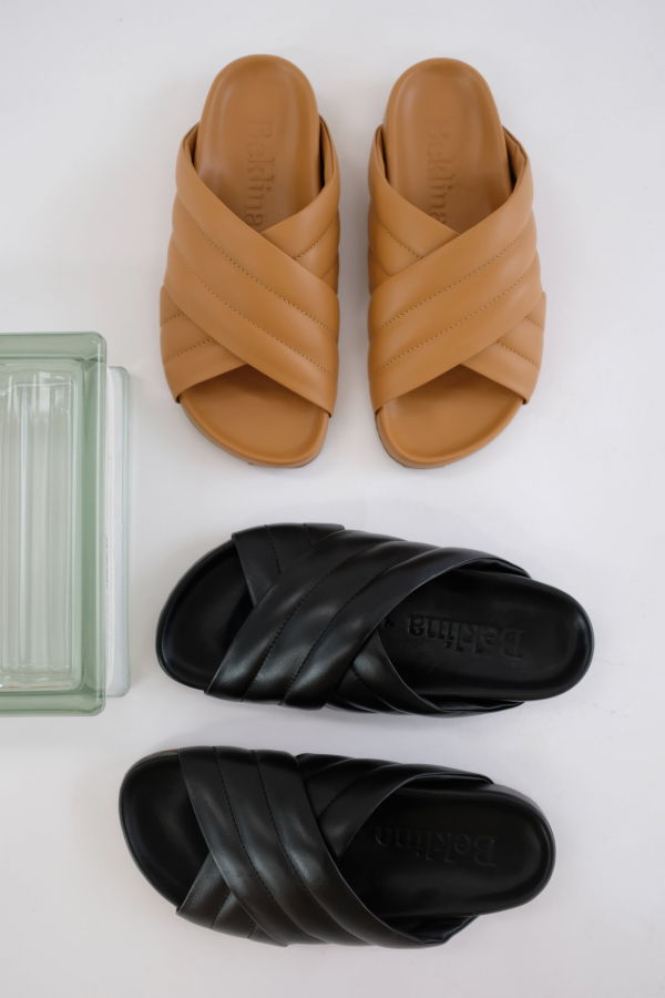 Beklina Gubi Cross Slide Slides - Nuez