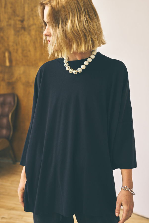 Devlyn Van Loon Pullover Tee - Carbon