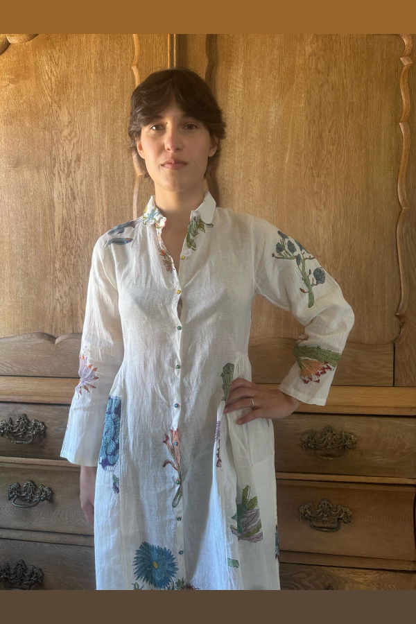 injiri CREAM APPLIQUÉ DRESS Injiri Dress with Multicolored Stitching Selected by The