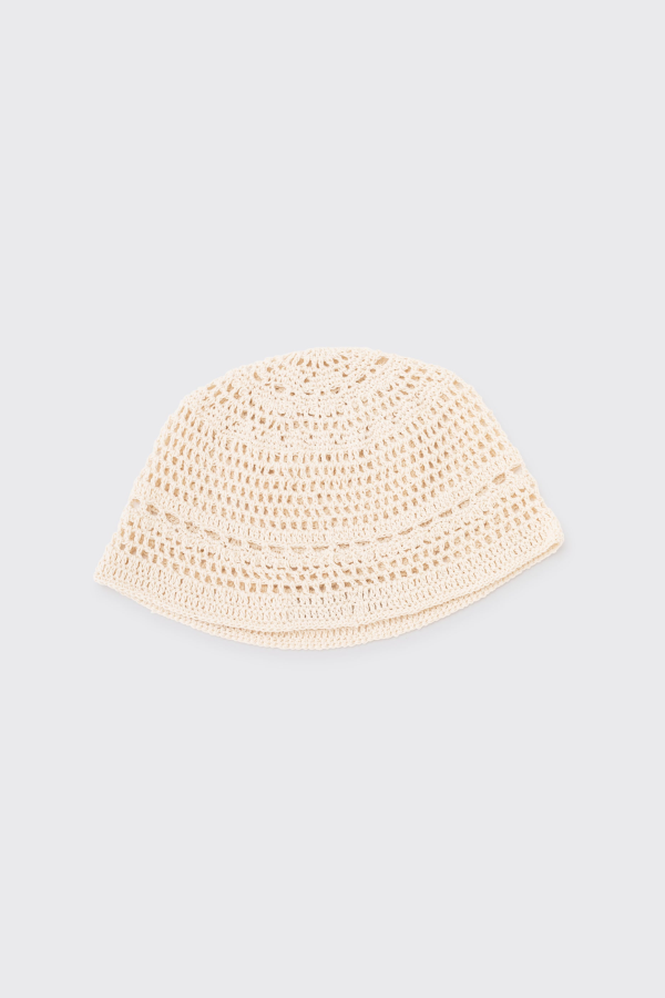 AMOMENTO Crochet Beanie - Beige