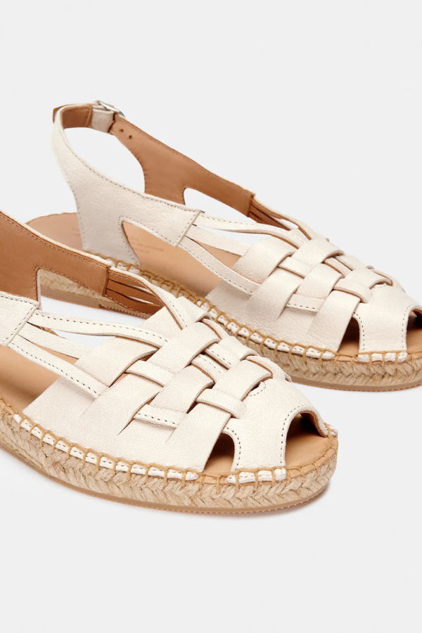 Naguisa Etel Sandals