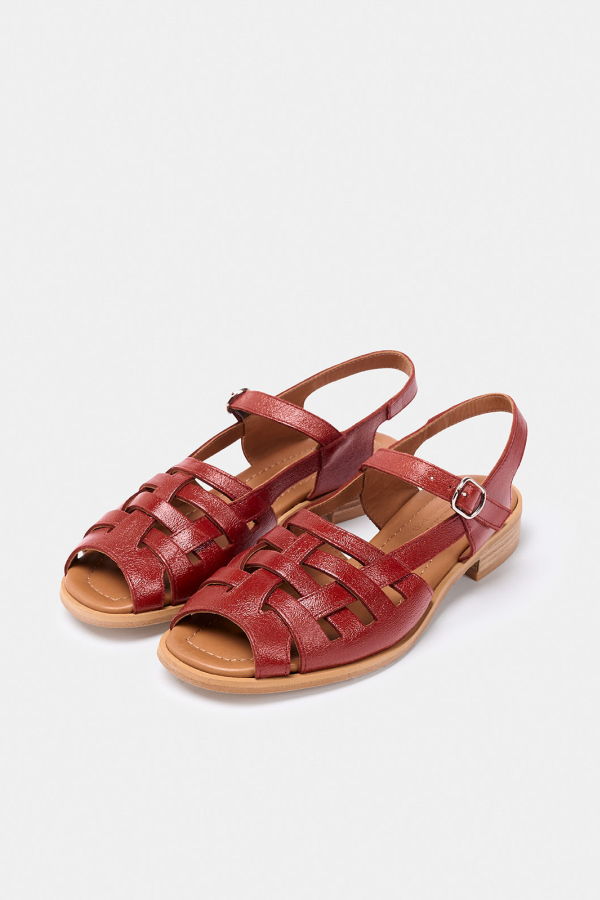 Naguisa Manto Charol Sandals