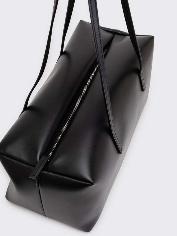 AMOMENTO Large Cubo Bag - Black | Garmentory