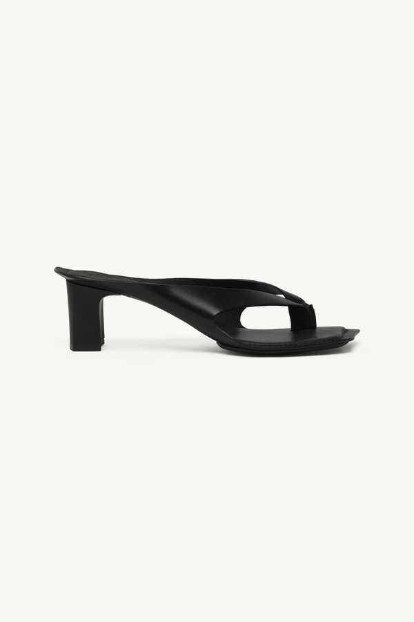 MM6 Maison Margiela Anatomic Leather Flip Flop Mules