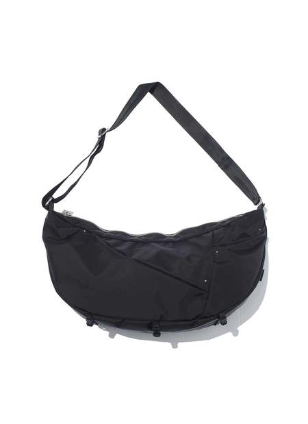 Etudes SUNDAY ETUDES ボディバッグ Études Studio Sunday Etudes Bag - Black | Garmentory