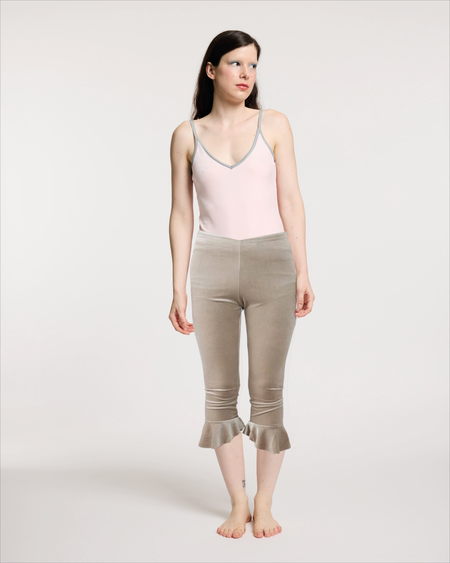 【SIMONE WILD】VELVET VOLANT CAPRI PANTS Simone Wild Velvet Volant Capri Pants - Wine | Garmentory