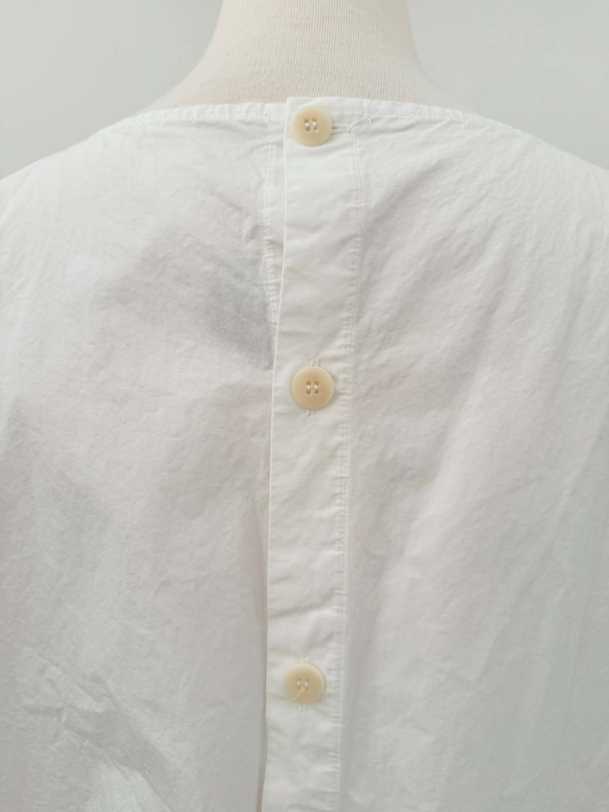 Album di Famiglia Opened Back T-Shirt CC - White | Garmentory
