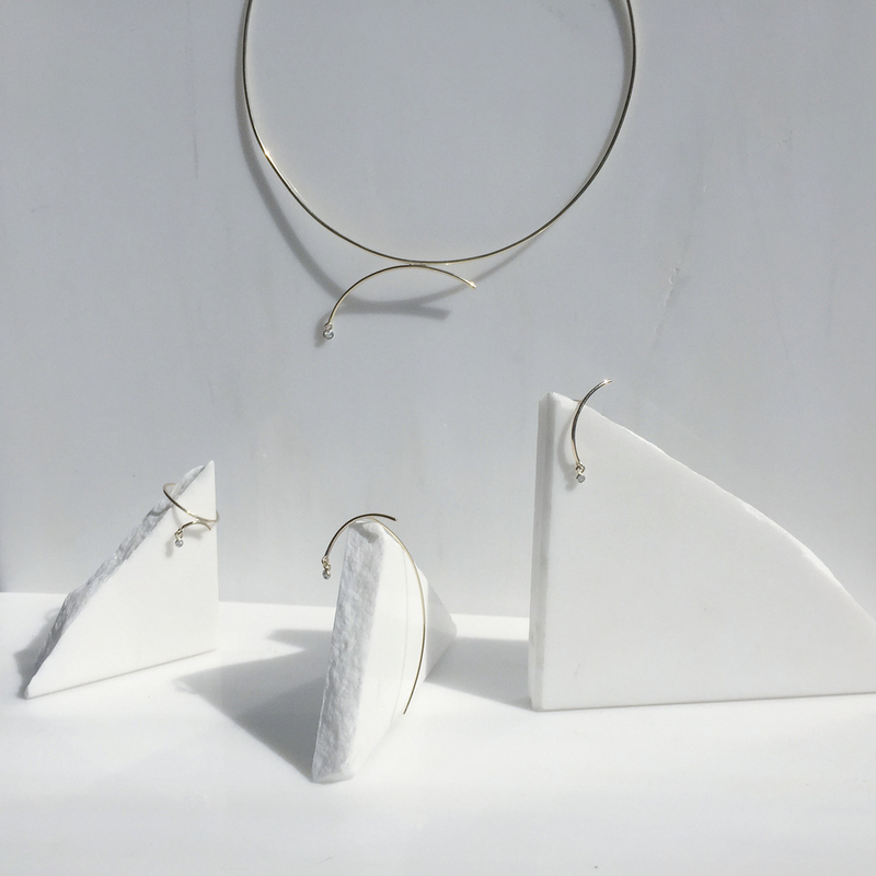 Tara 4779 Arc Stabile Earrings - Diamond