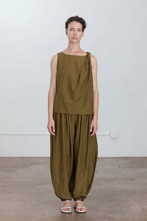 Black Crane Akari Pant