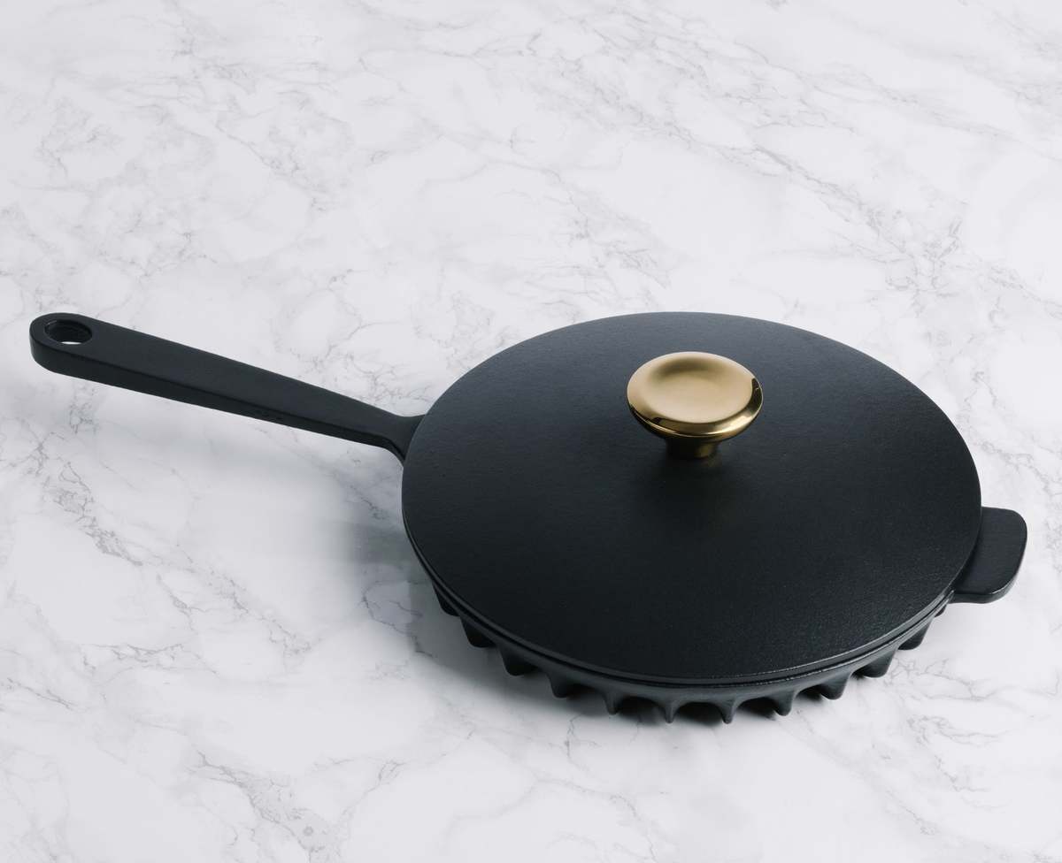 FIREUP Cookware Rapid Heat Enameled Cast Iron Frying Pan with Lid, 10 In. - Caviar Black - Image 4 of 20